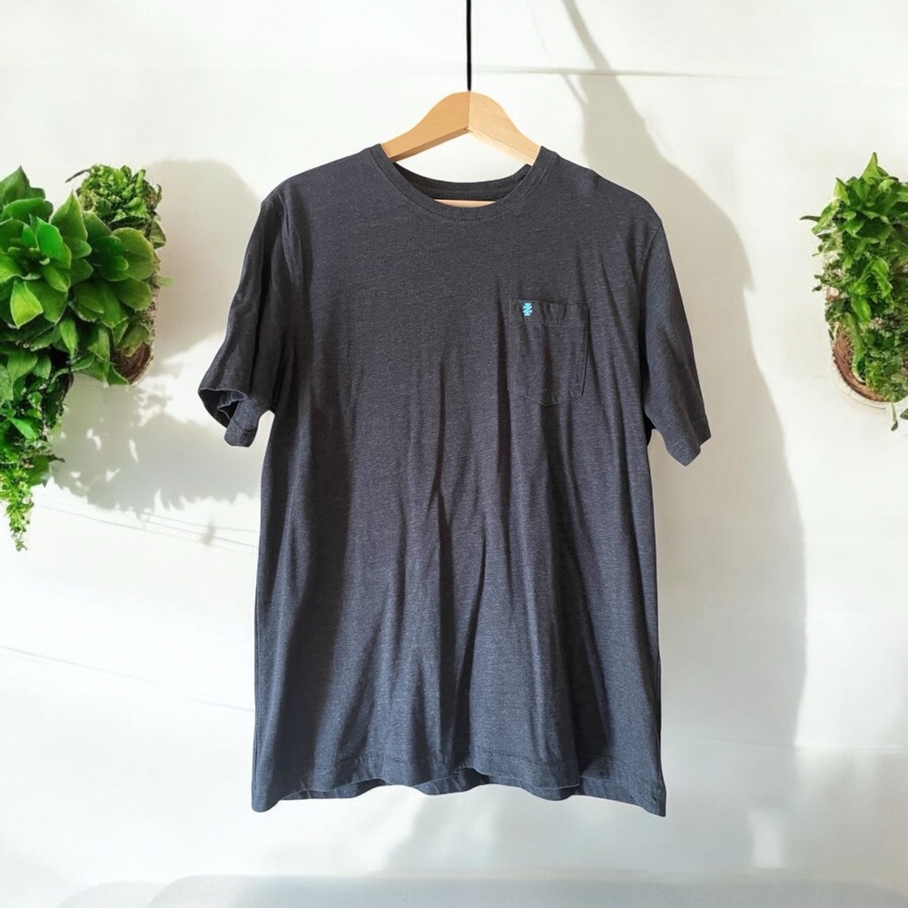 Izod Gray Crew Neck Shirt